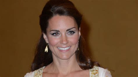 kate middleton nude|Kate Middleton topless photos: Royals sue Closer for breach of。